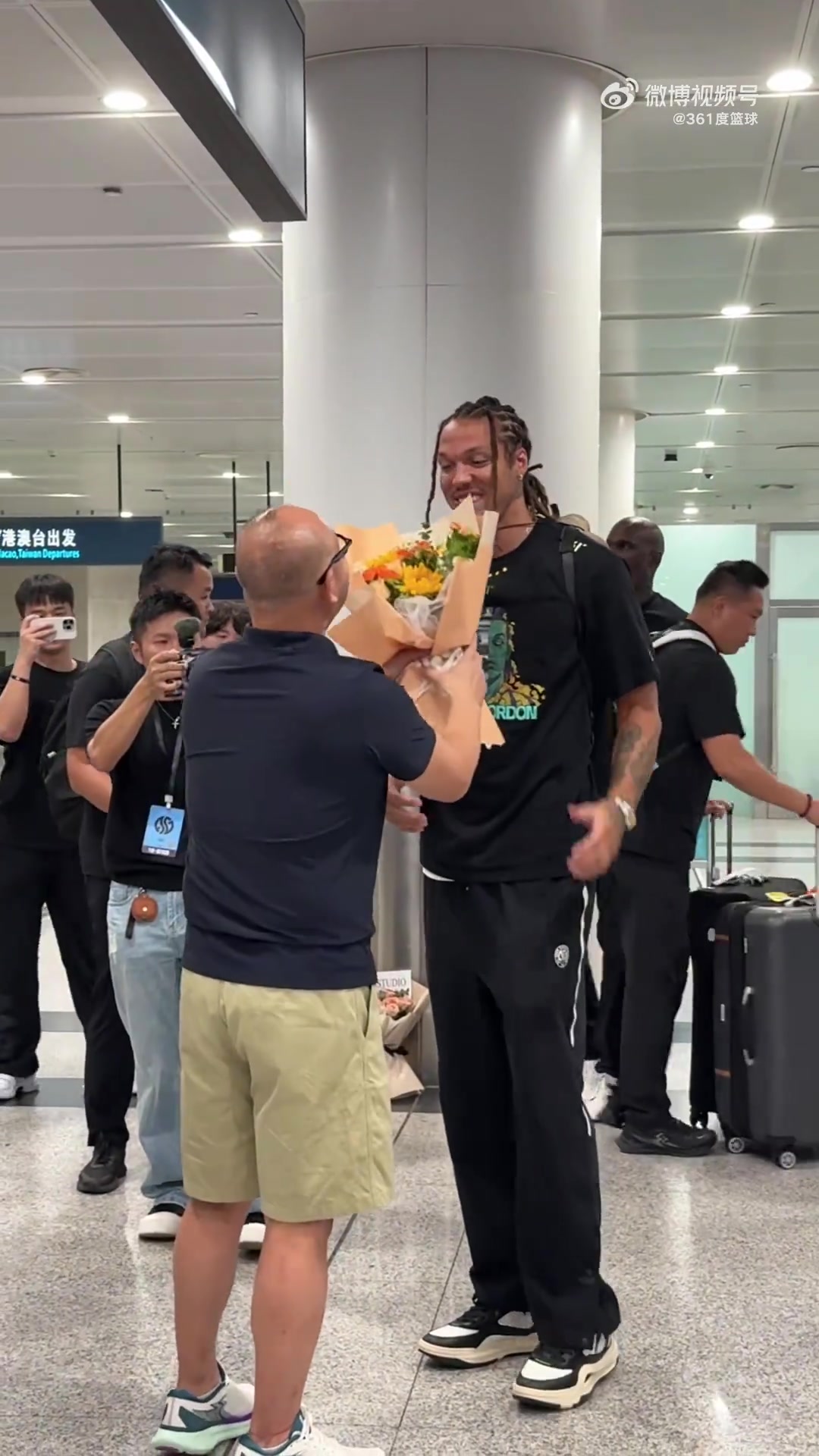 nba赔率-戈登亚洲之旅首站抵达中国，明日即将与粉丝暖心相见